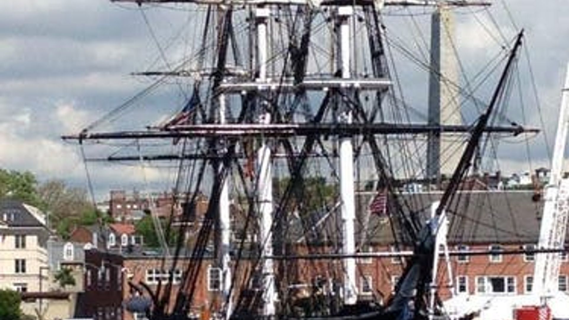 Boston Harbor Historic Sightseeing Cruise image 2