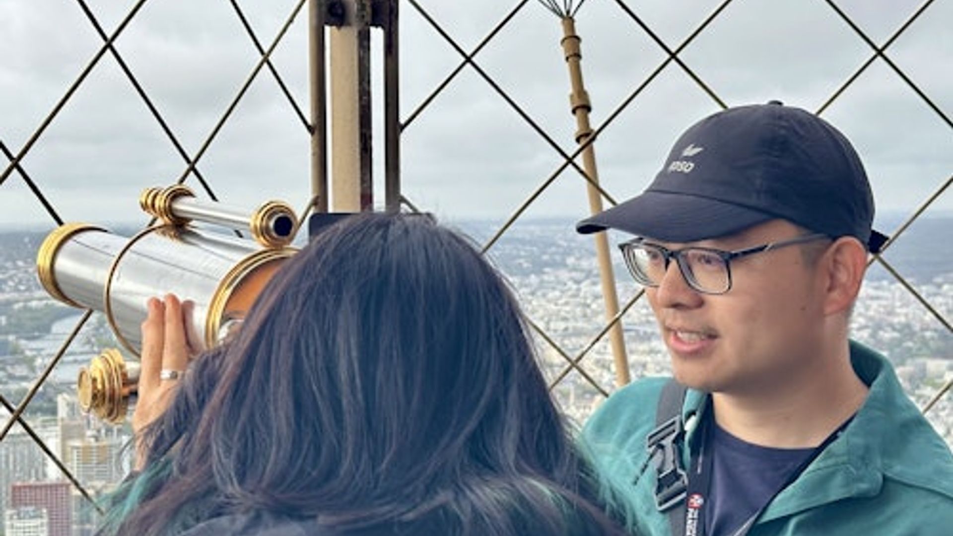 Tour Eiffel : Visite guidée + Accès au 2e étage et au sommet par ascenseur