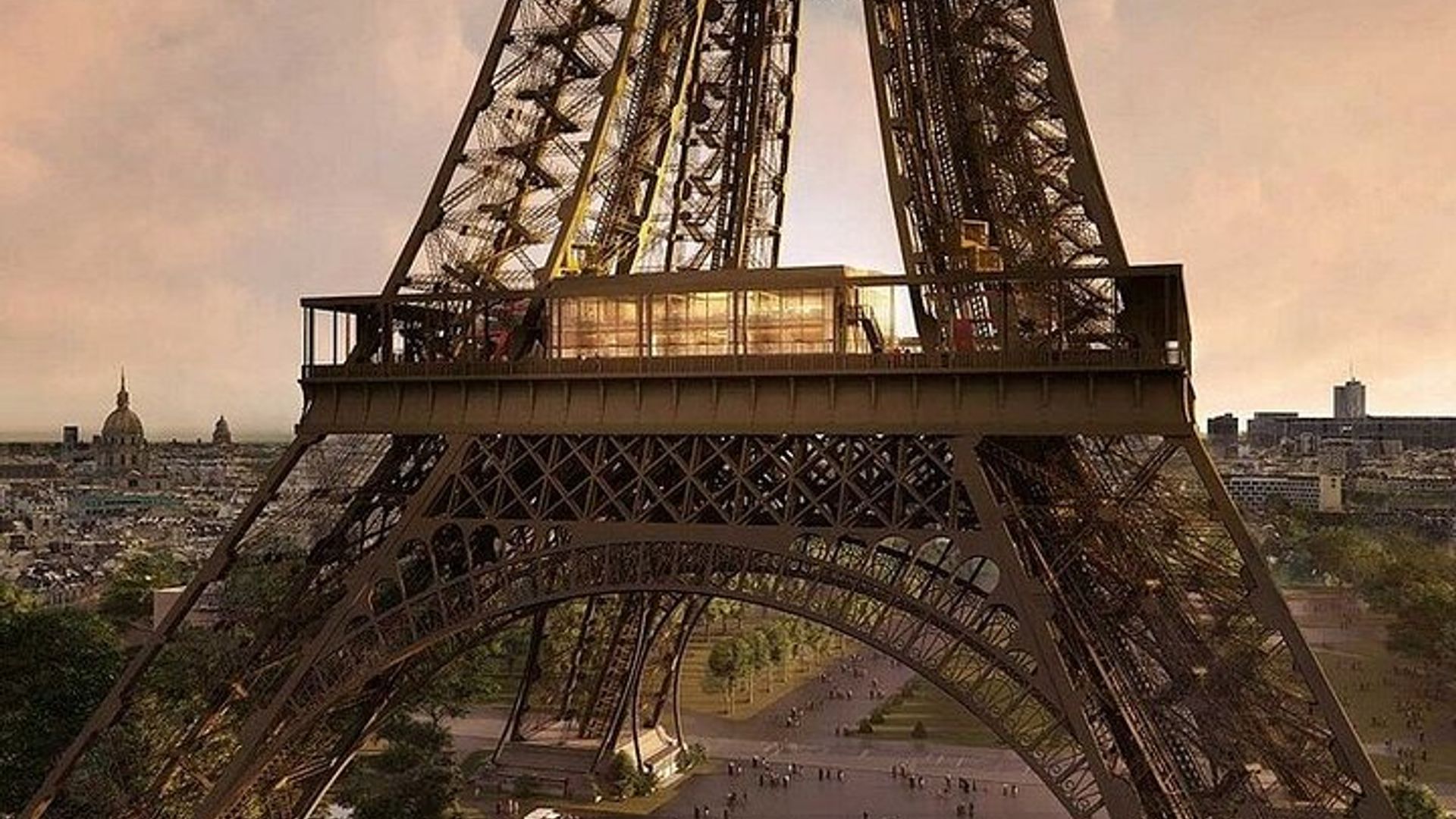 Private Eiffel Tower Tour and Dinner with River Cruise and Pickup