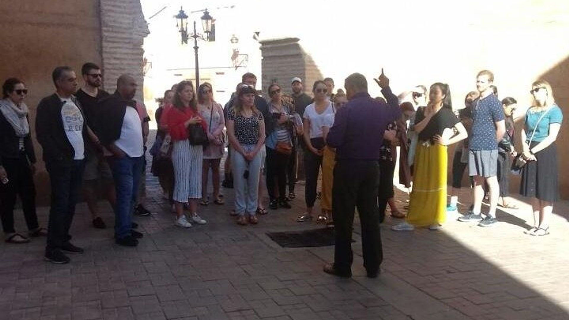 Monumentos Kesh zocos y jardín