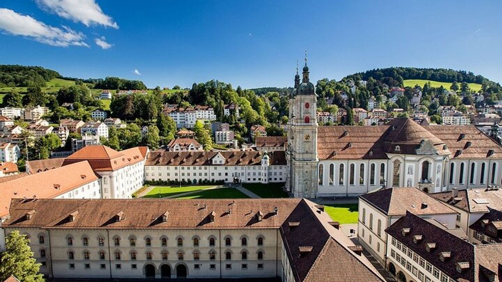 Privater One Way Transfer von Zermatt (Tasch) nach St. Gallen