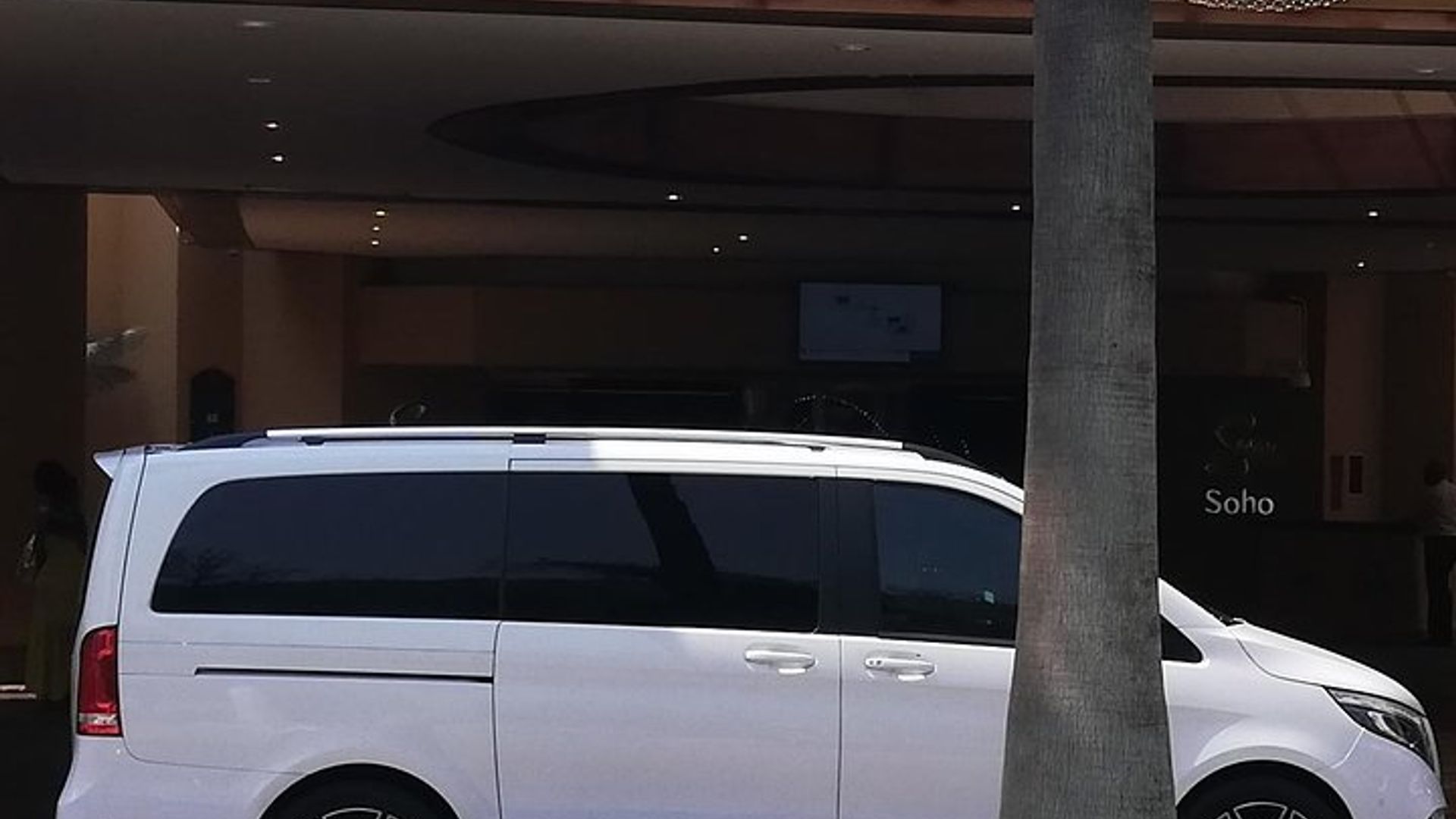Private Airport Transfer & Grounds to Sandton, Johannesburg & Pretoria 599