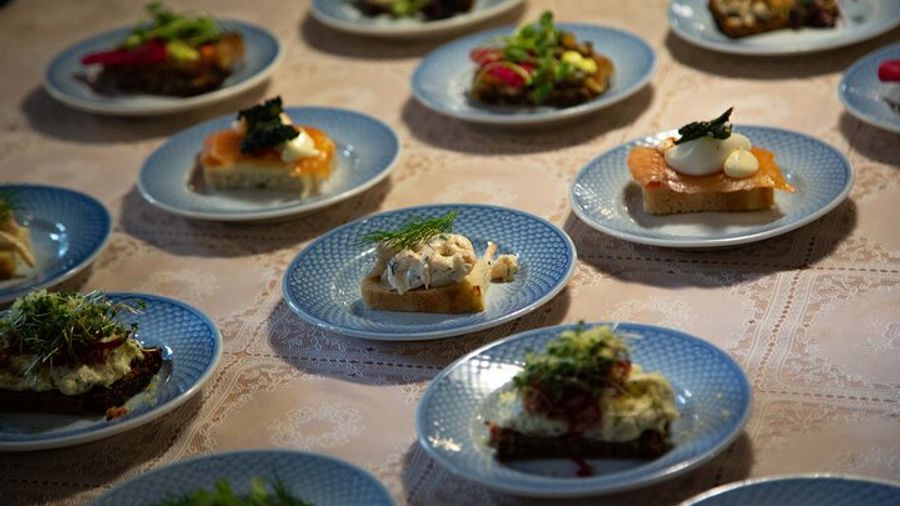 Original Copenhagen food tour: 8 tastings, full meal & VIP access