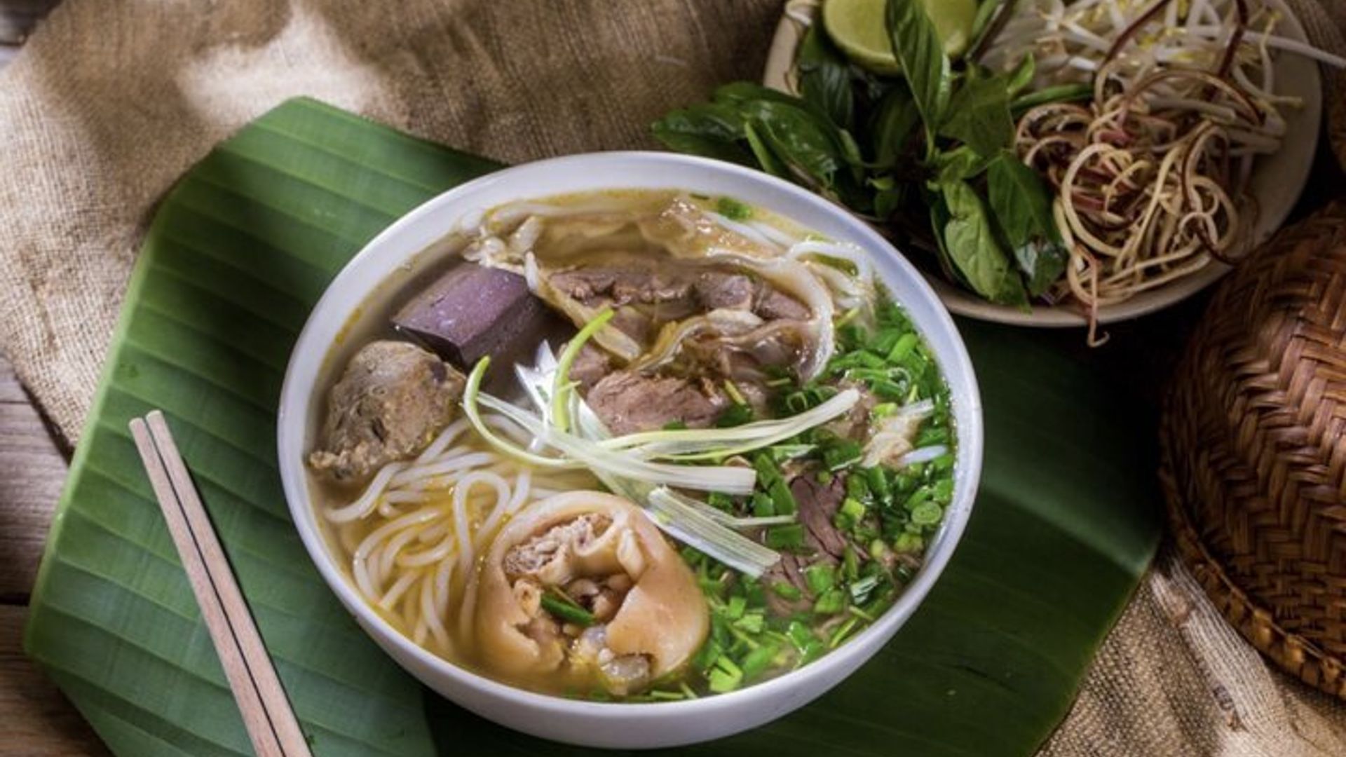 Ho-Chi-Minh-Stadt Street Food Tour mit dem Motorrad