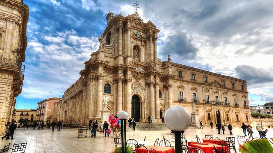 Ortigia: Syracuse's Ancient Town Center Private Walking Tour