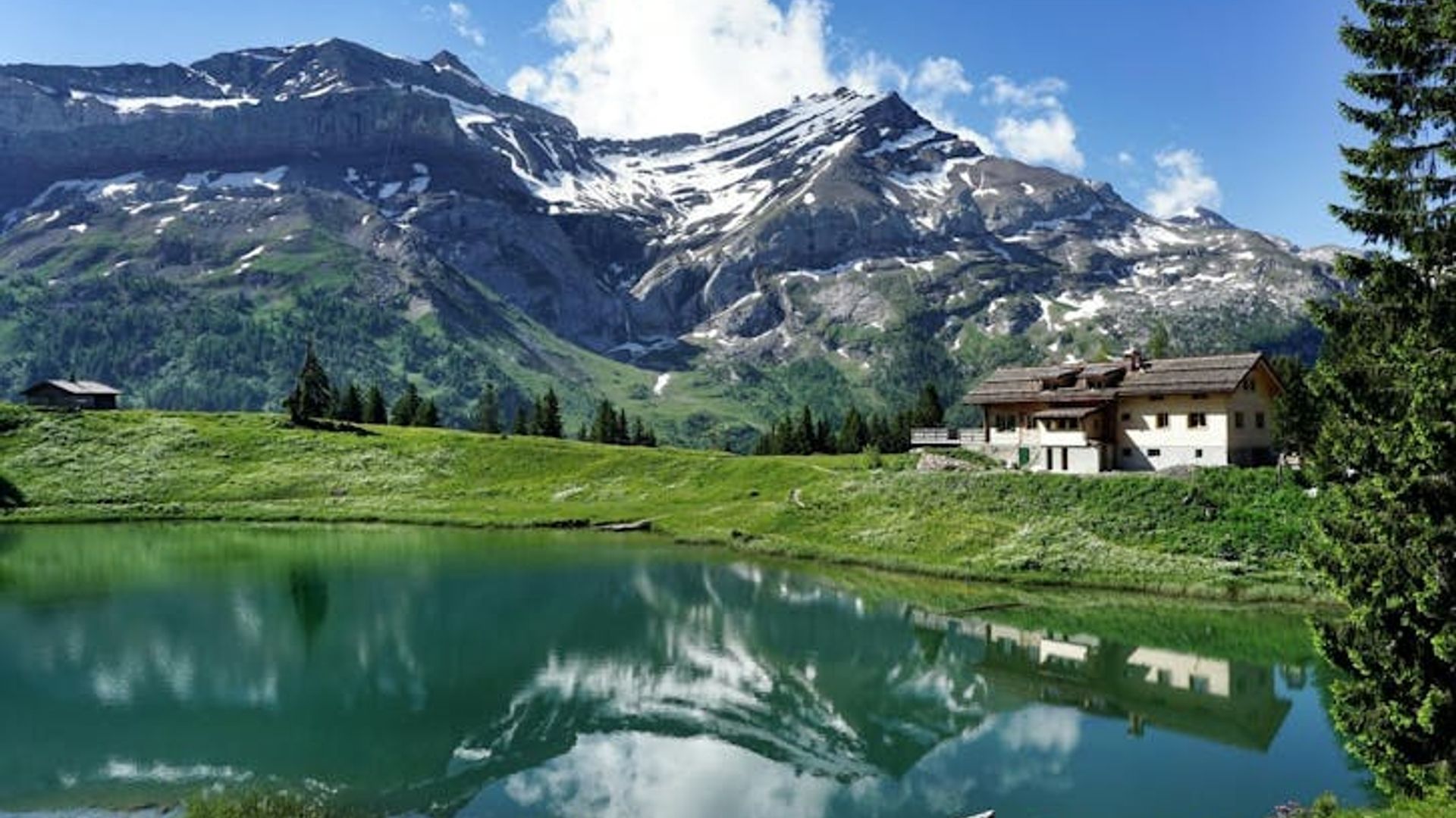 Full-day tour to Glacier 3000 and Montreux from Geneva