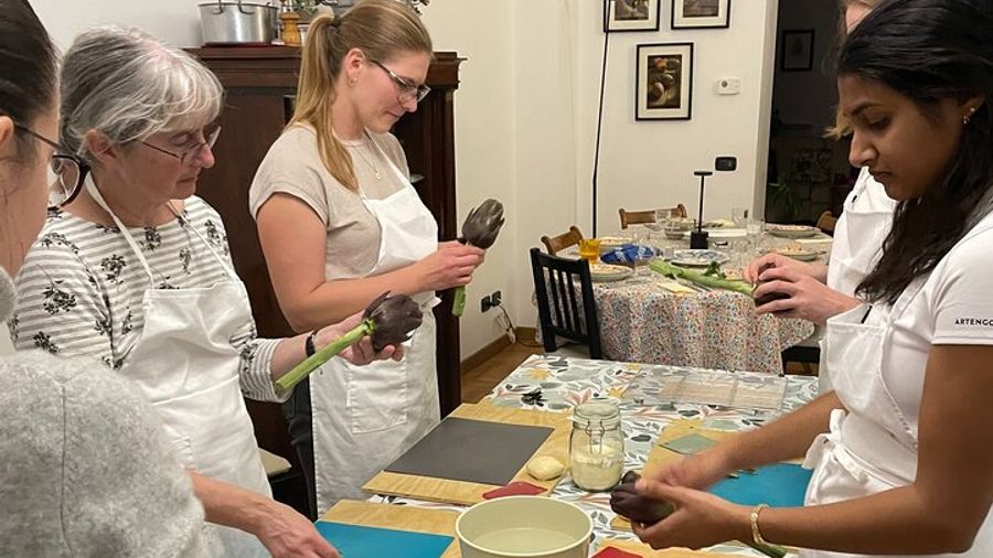 Cooking class in Palermo city center