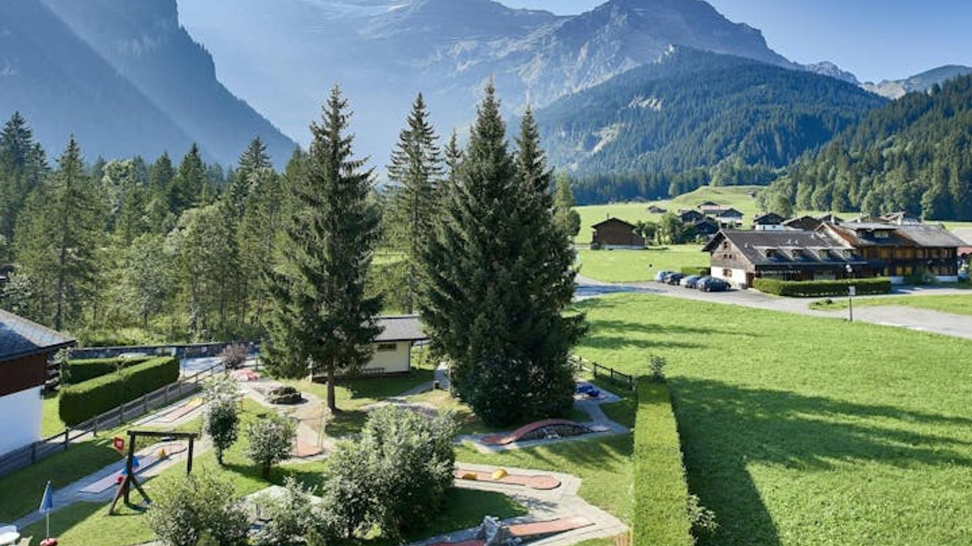 Full-day tour to Glacier 3000 and Montreux from Geneva