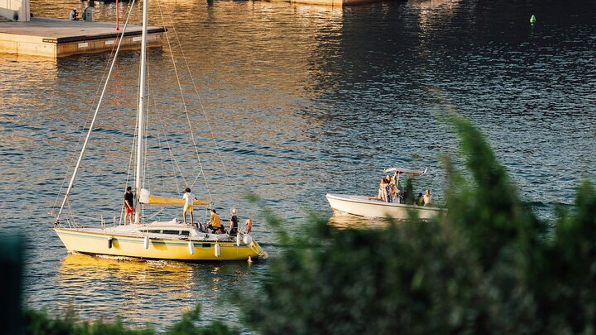 Private Transfer From Lyon To Marseille With a 2 Hour Stop