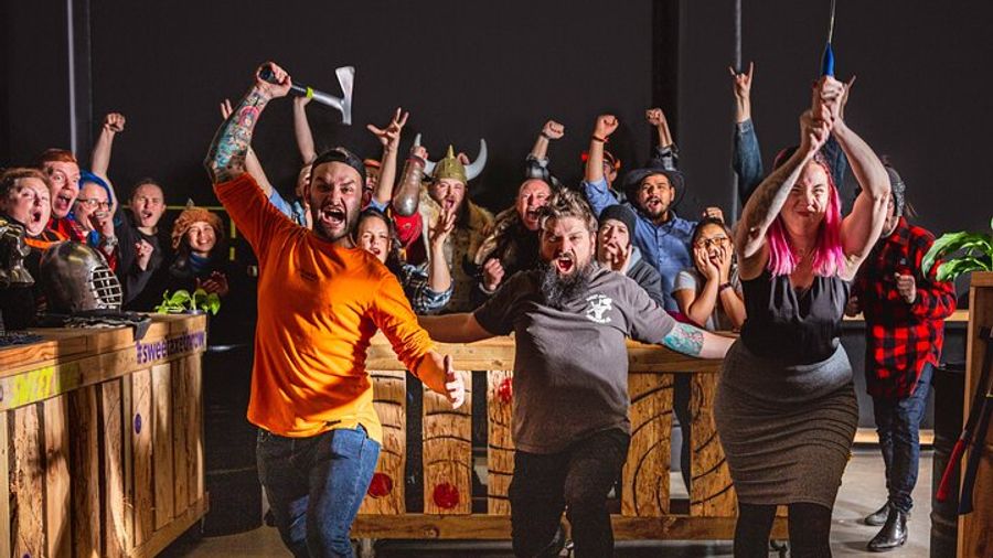Wellington Axe-Throwing Lesson and Tournament Experience