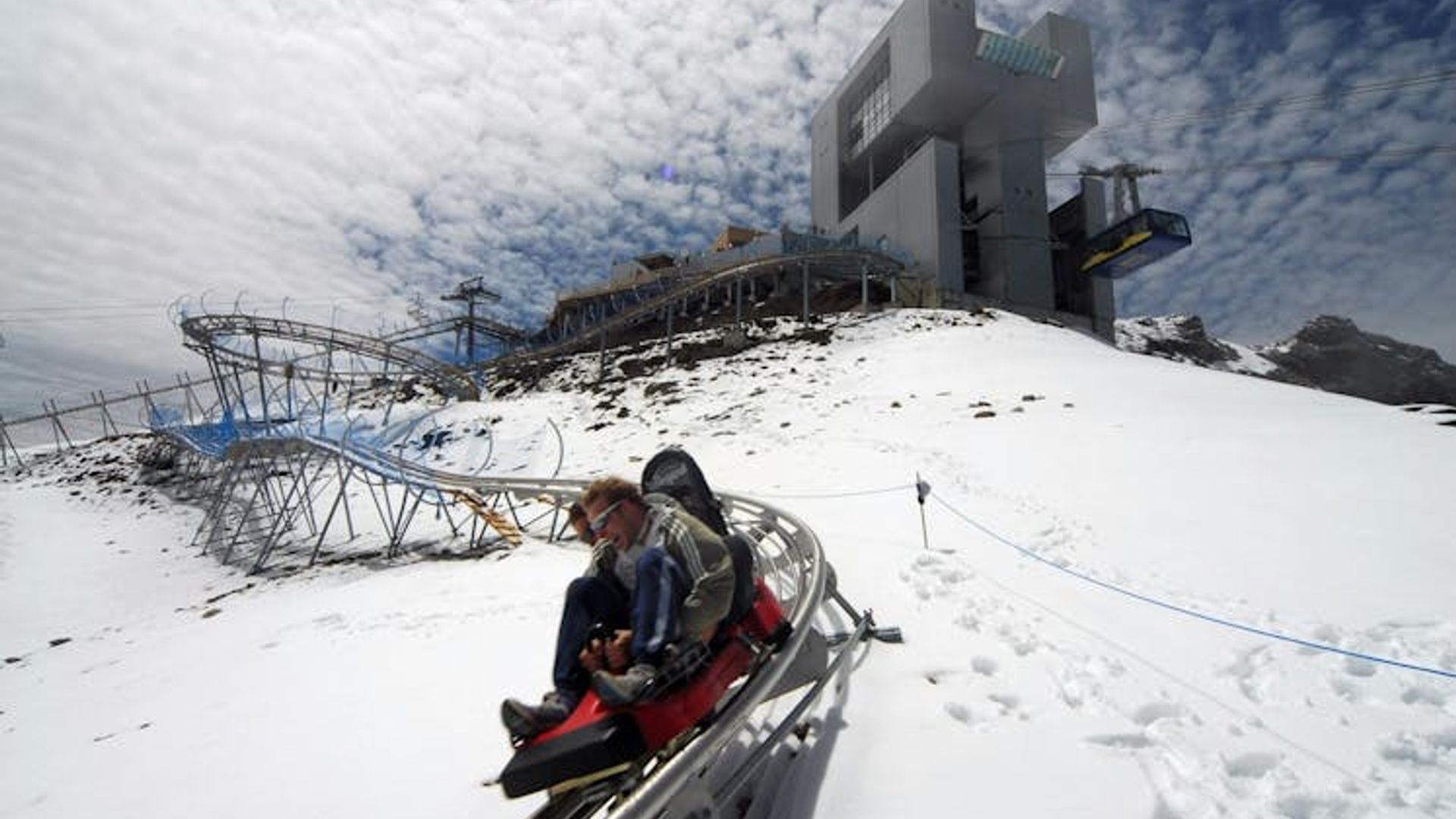 Full-day tour to Glacier 3000 and Montreux from Geneva