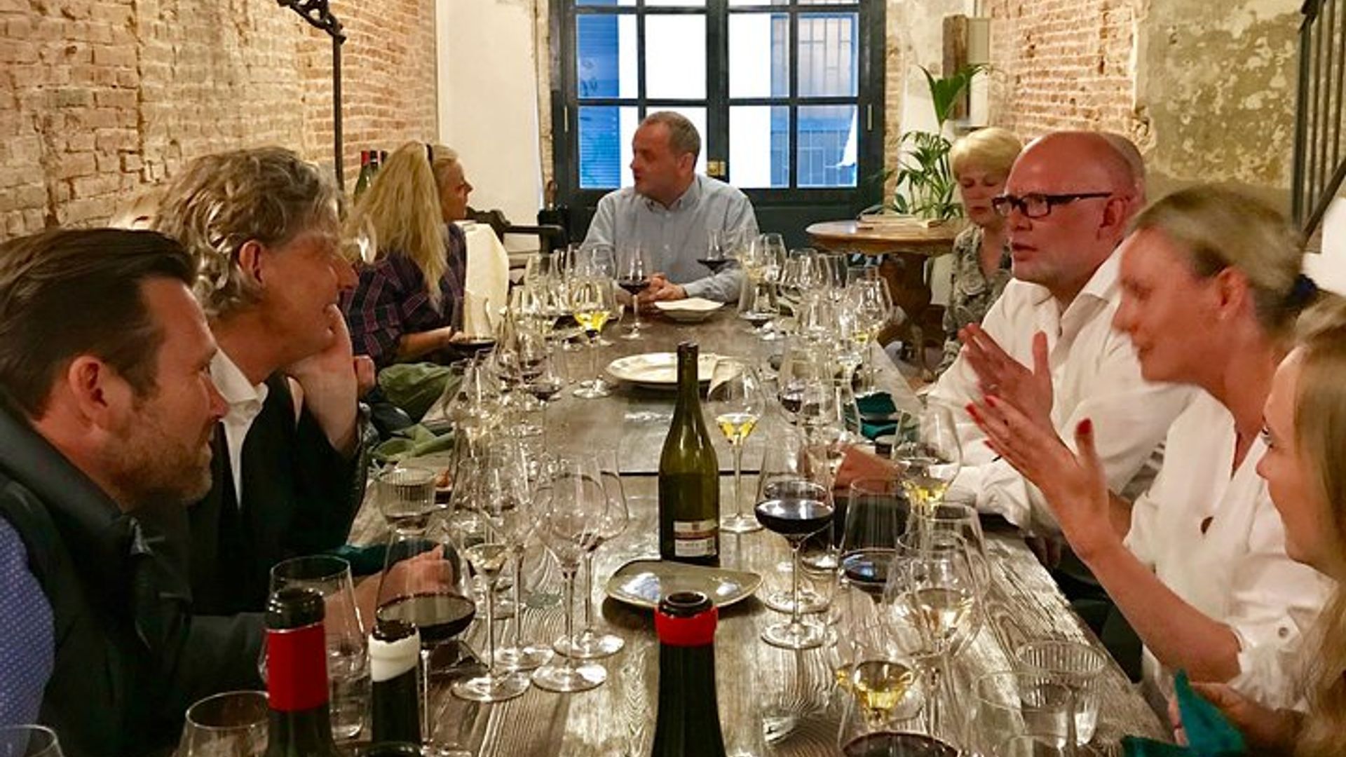 Barcelona Private Wine Tasting With Sommelier