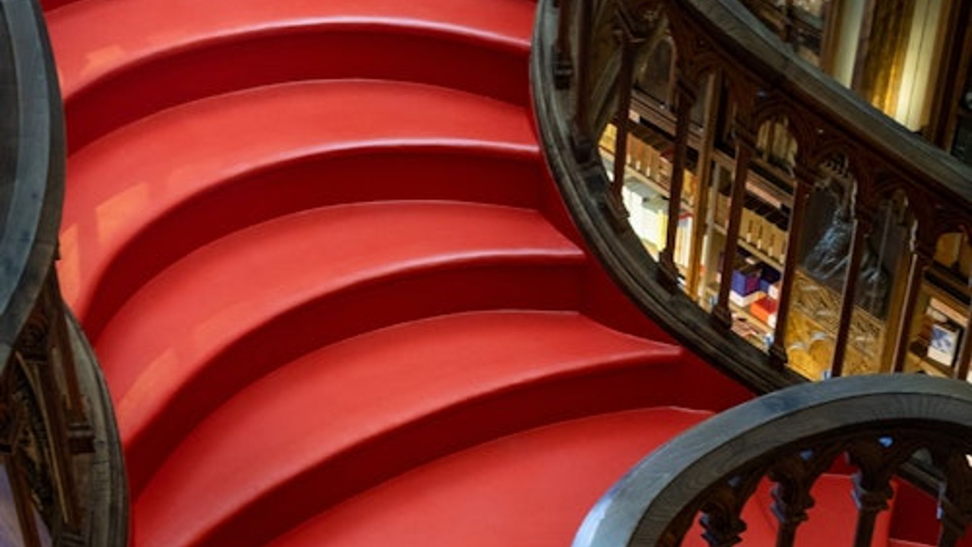 Livraria Lello: Golden Entry Ticket + Book