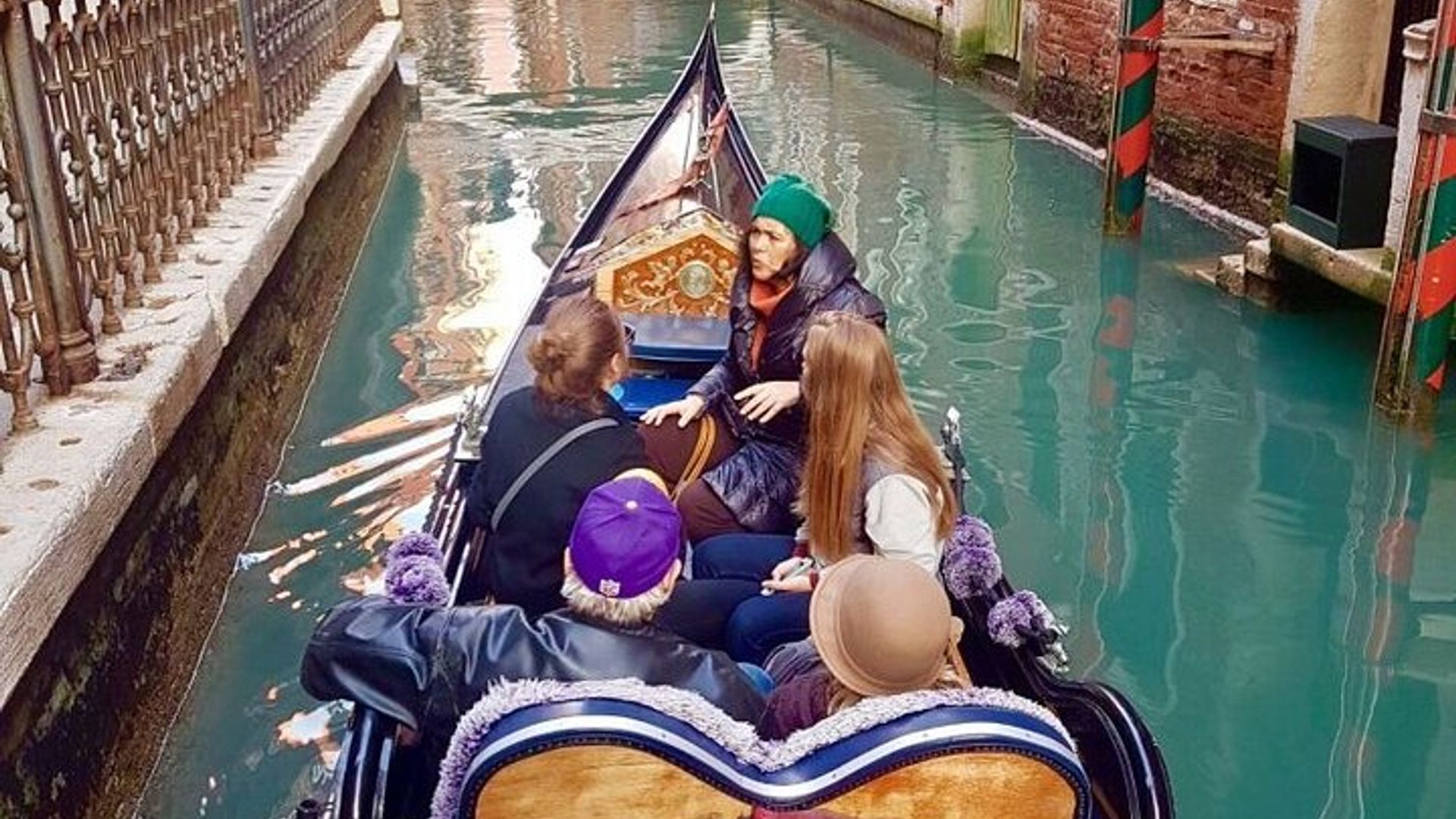 Venice: Grand Canal Gondola Ride