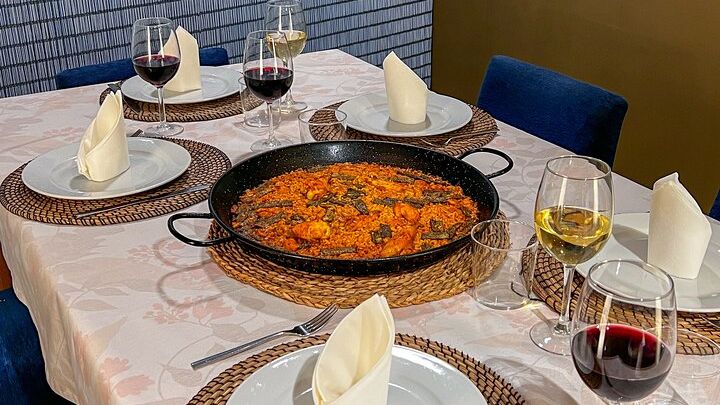 Paella Cooking Class with Valencia Central Market Tour