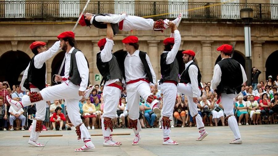 Bilbao Old Town Small-Group Walking Tour