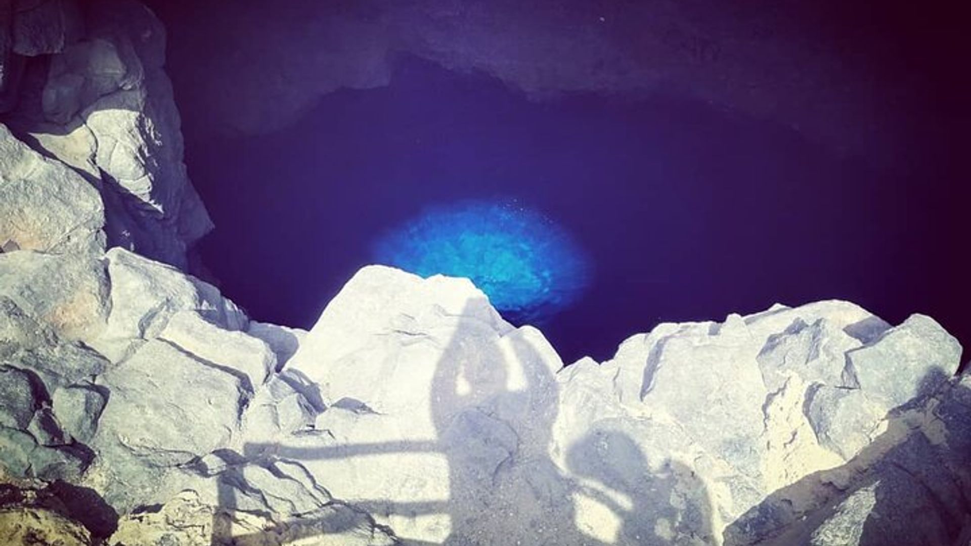 Tour de día completo: mina de sal, Blue Eye, Shark Watch y Kite Beach