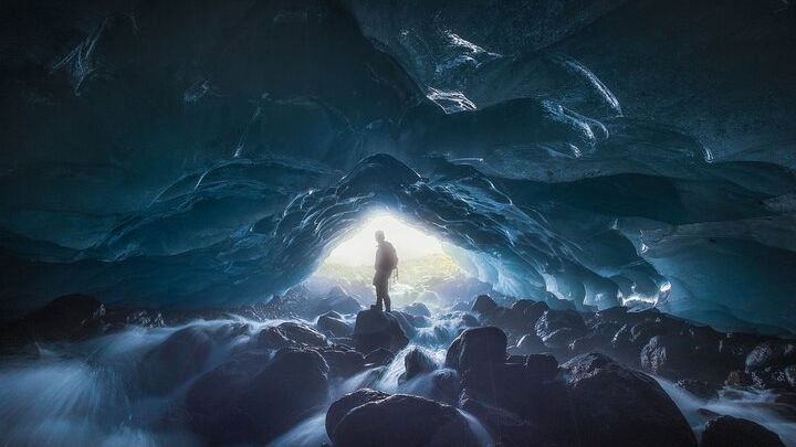 Iceland: Early-Bird Crystal Ice Cave Small-Group Tour