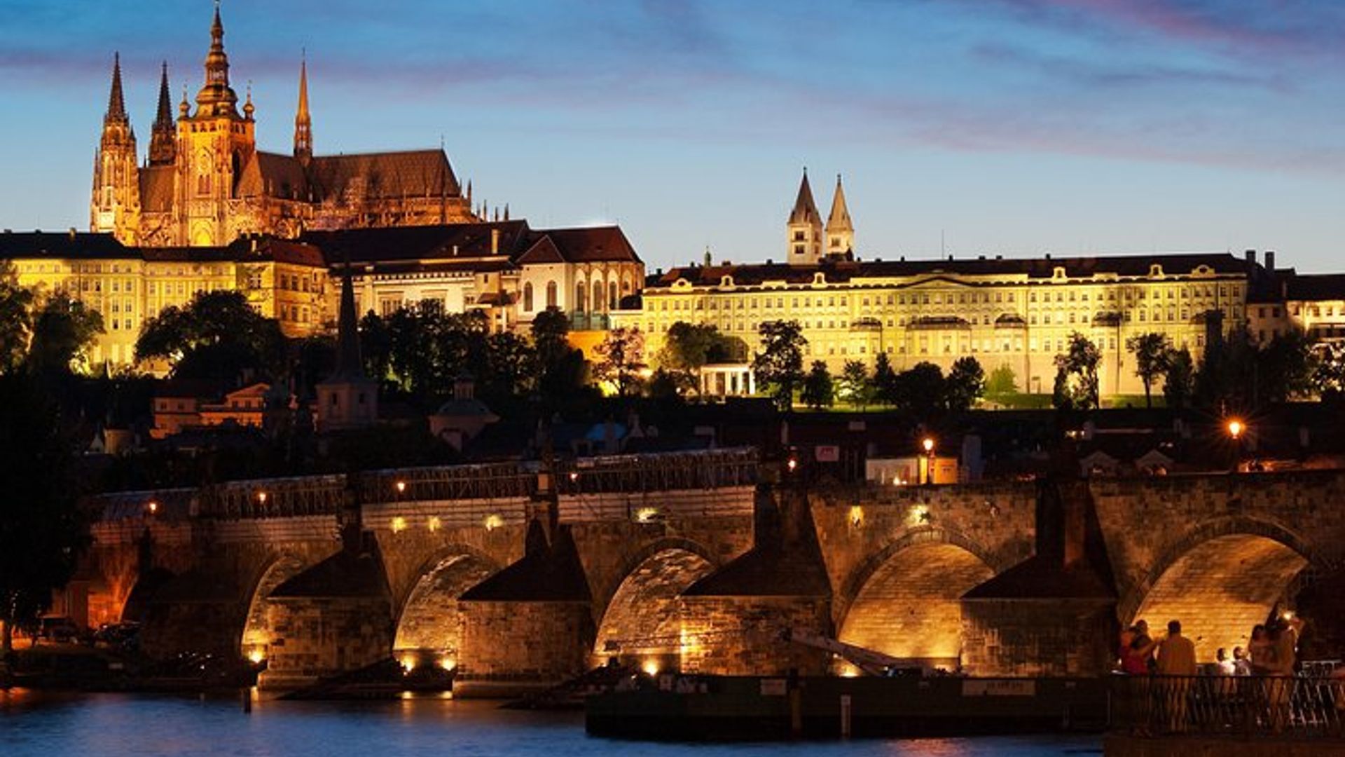 Prague Night Tour and River Vltava Dinner Cruise
