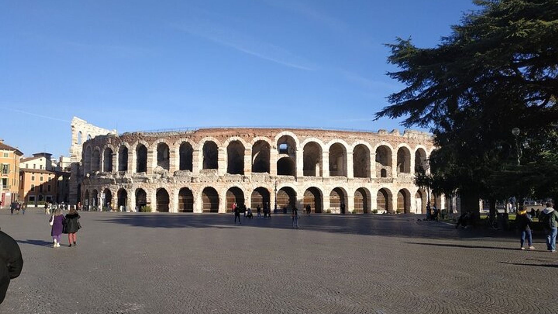 3 Hours Guided Walking Tour to Discover Verona
