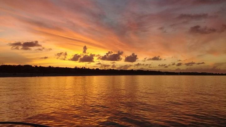 Grace Bay, Providenciales: Private Sunset Cruise With Drinks