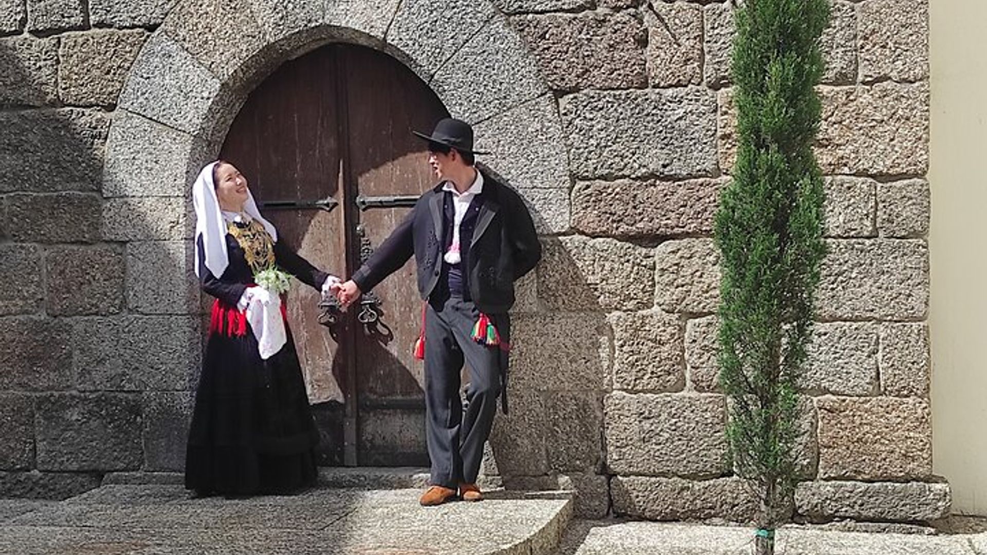 Guimarães médiévale- au crépuscule ou en heure du jour -de Porto ou Braga