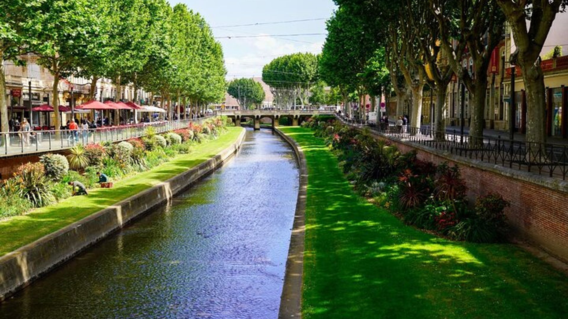 Explore Perpignan in 60 minutes with a Local