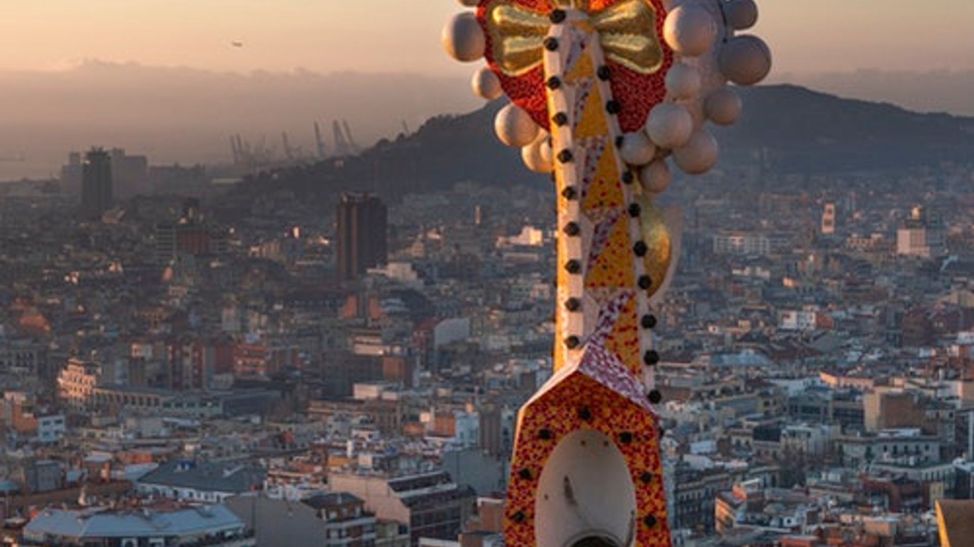 Sagrada Família: Ingresso com Acesso Rápido e Acesso à Torre da Paixão