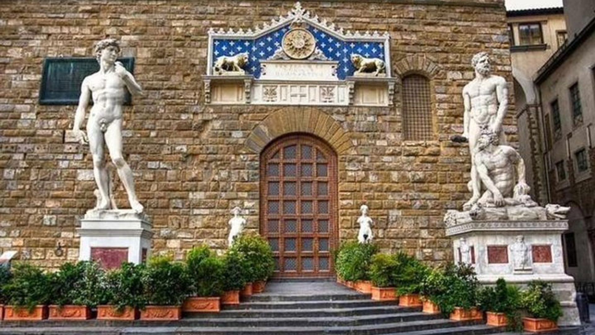 Florence Palazzo Vecchio Entry With Hop-On Hop-Off Sightseeing