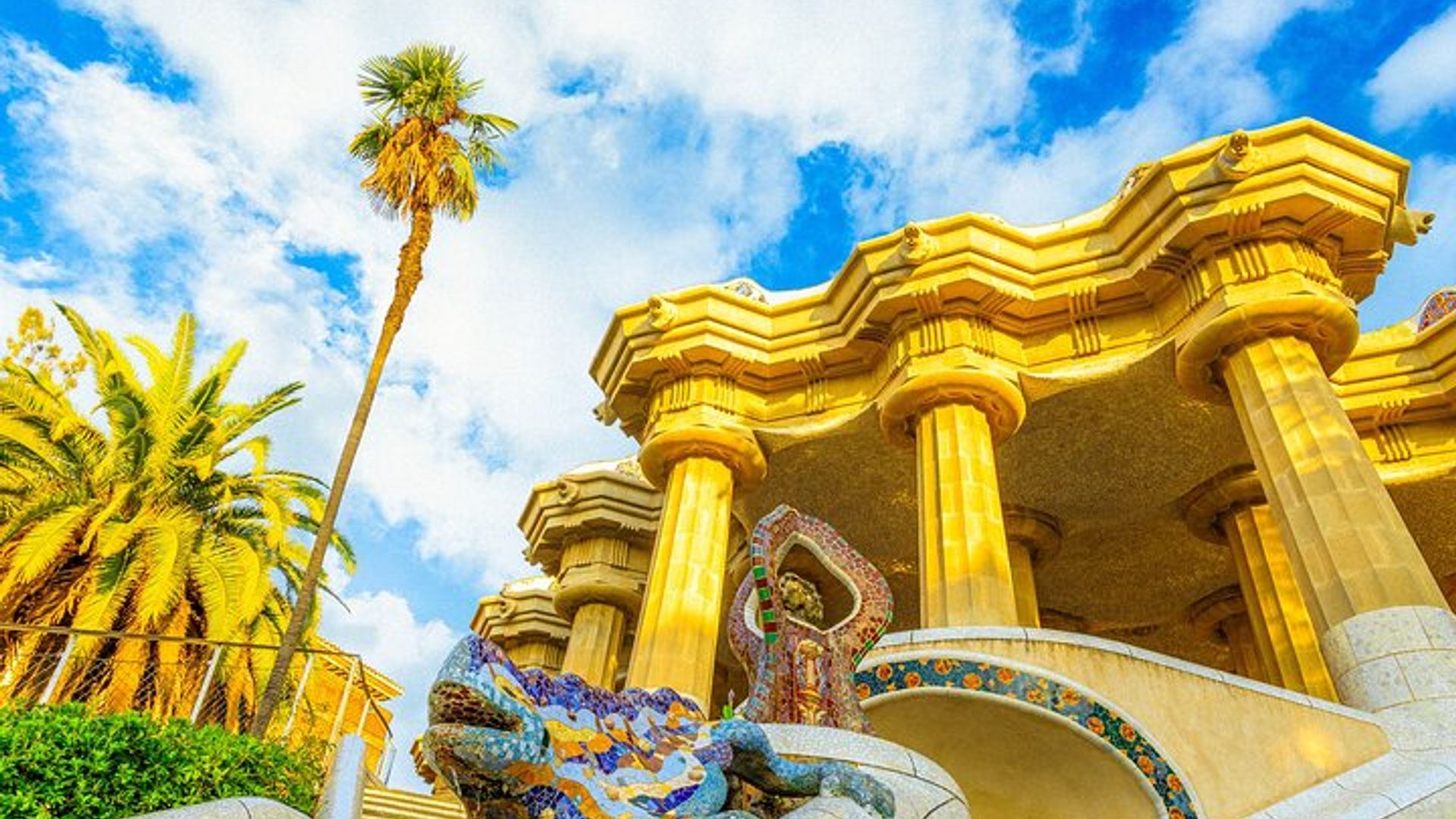 Barcelona: Park Güell Private Tour With Priority Access