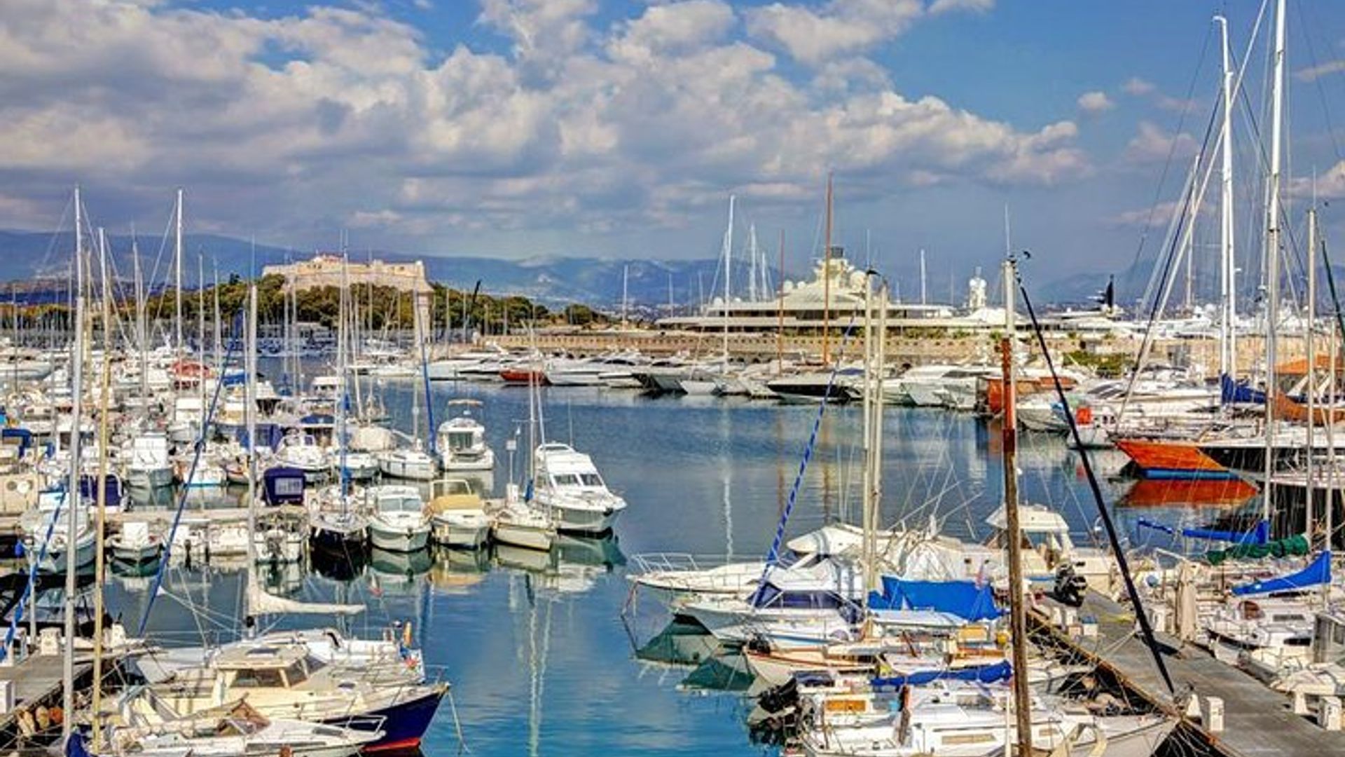Cannes, Antibes, Saint Paul de Vence Private Tour From Nice