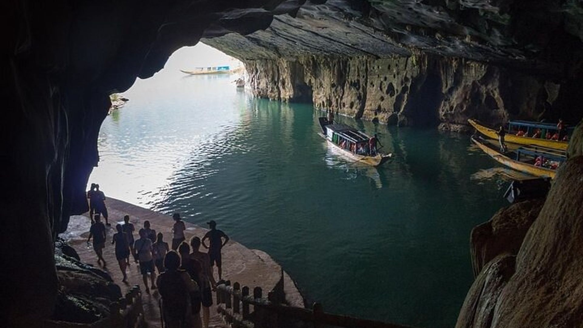 Traslado de autobús desde Hue a Phong Nha 1 Way
