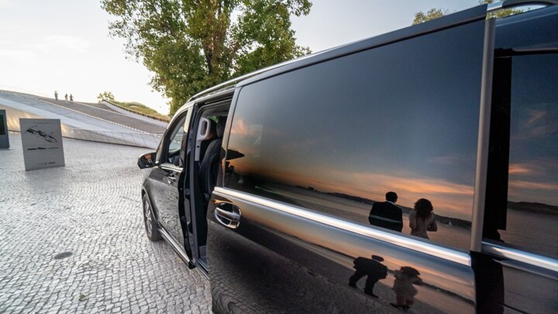 Airport Private Transfer to/from Lisbon