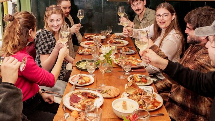 London: Soho Small-Group Walking Food Tasting Tour With Drinks