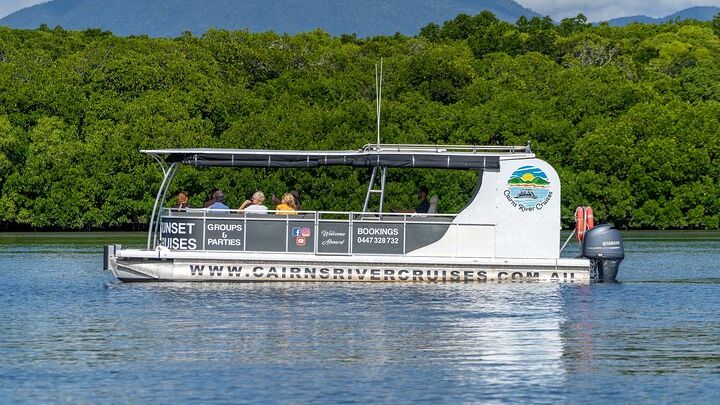 Short Cairns Trinity Inlet Sightseeing Safari