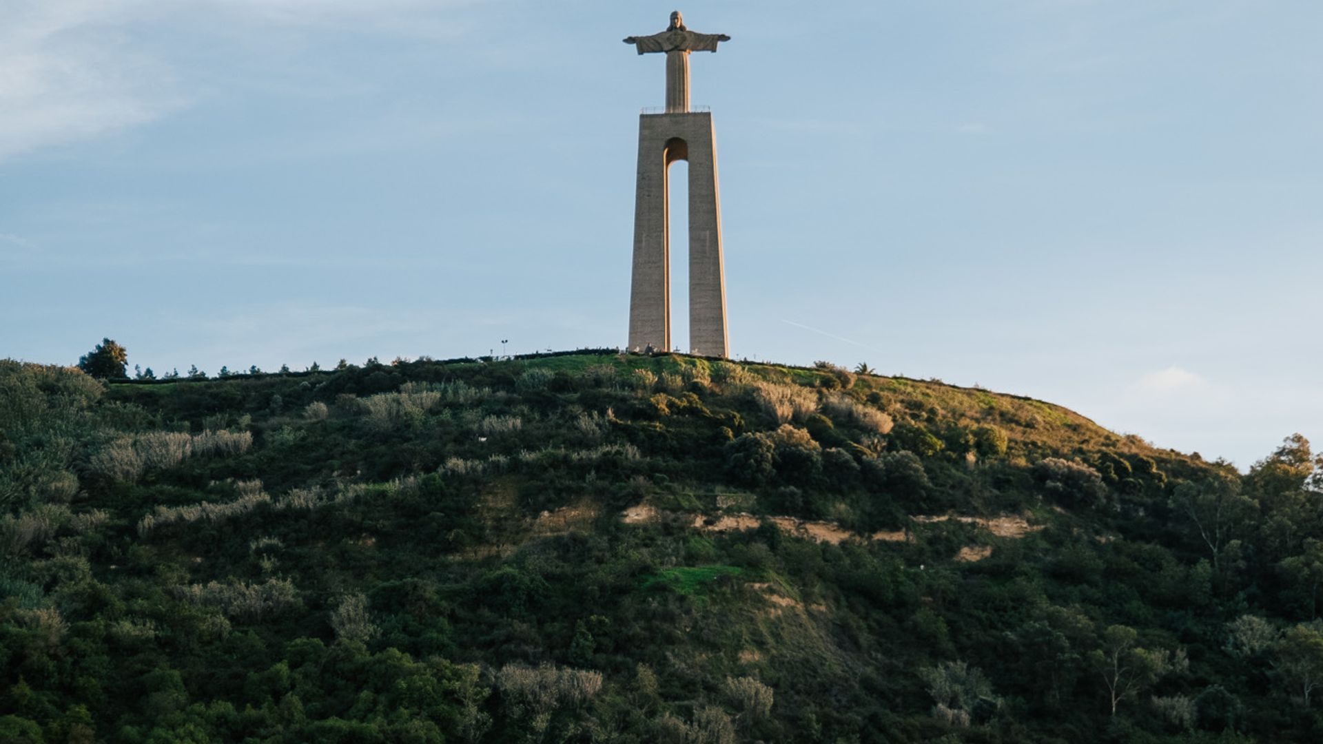 Lisbon Romantic Private 2h Sunset Cruise with sparkling wine