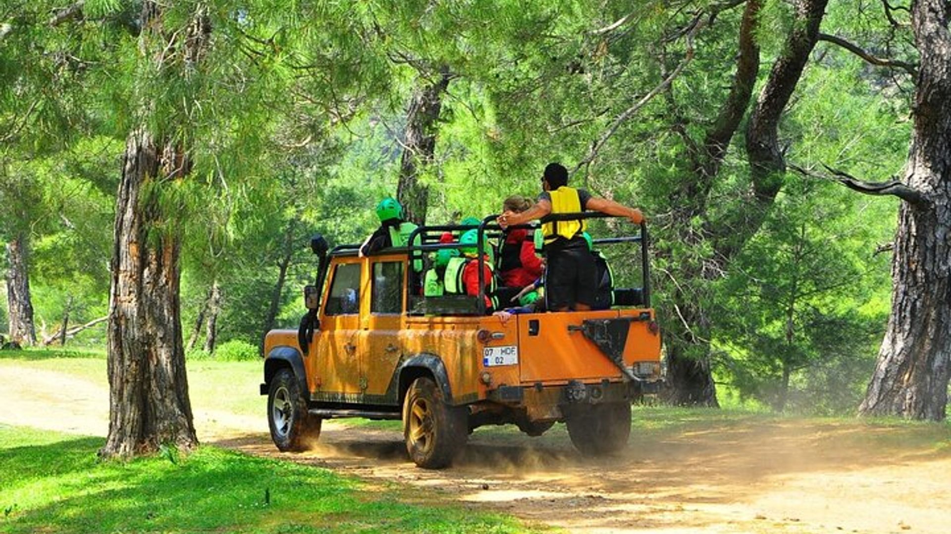 Antalya and Ucansu Waterfalls Full-Day Jeep Safari Plus Lunch