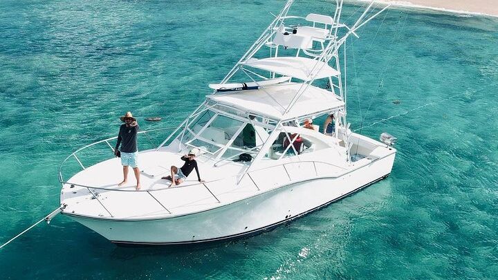 Private Luxury 36' Yacht from Fajardo to Icacos or Palomino