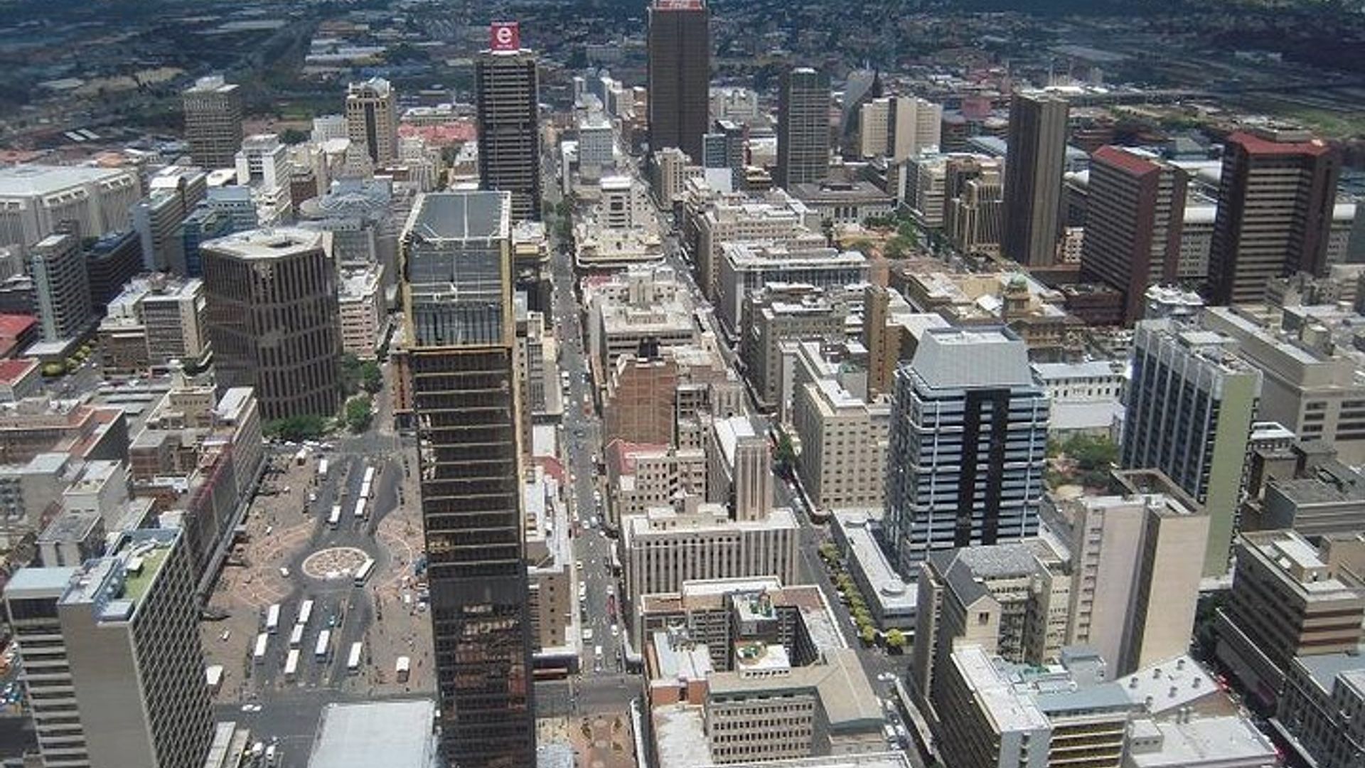 Johannesburg Private City Highlights Tour and Apartheid Museum