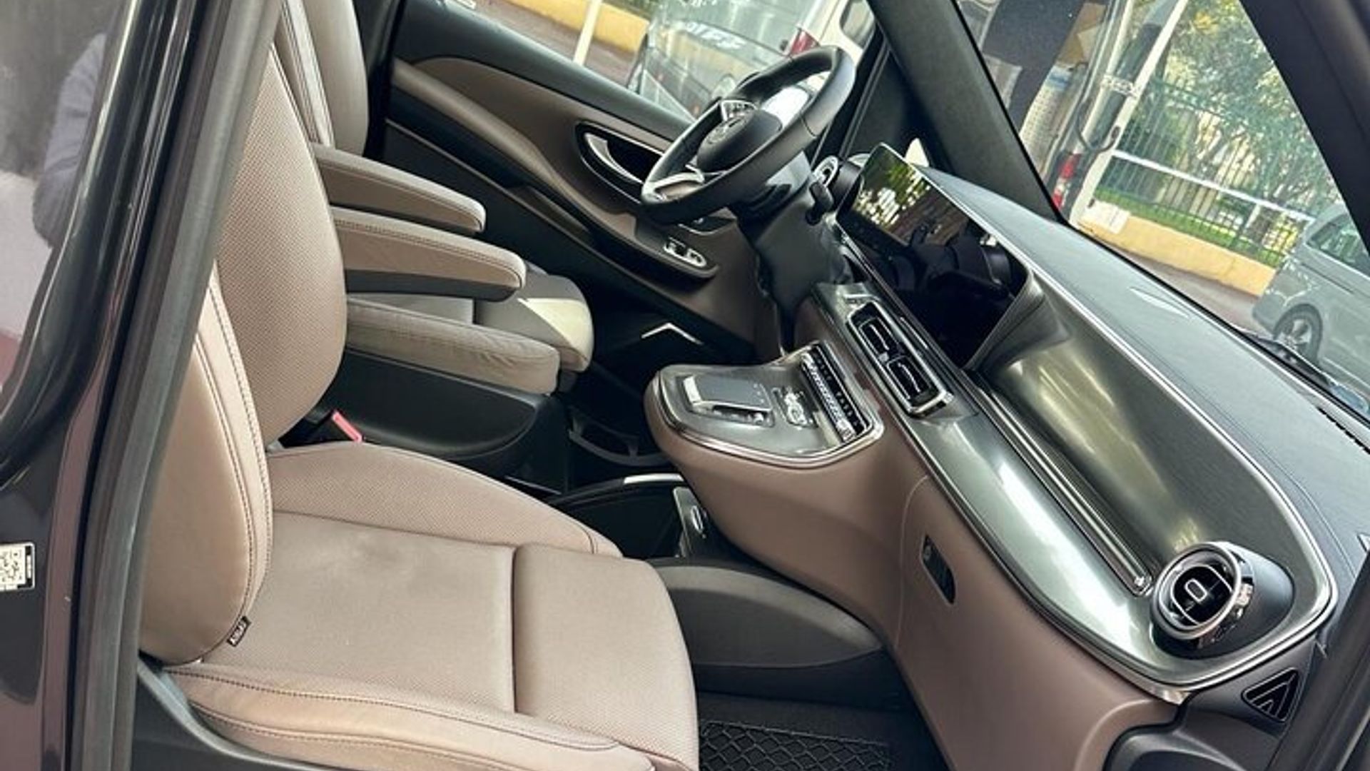 Transfert privé d'Avignon à l'aéroport de Marseille