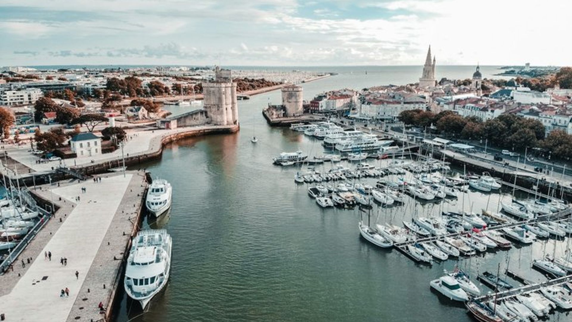 Visite libre de La Rochelle des navires salés et négriers