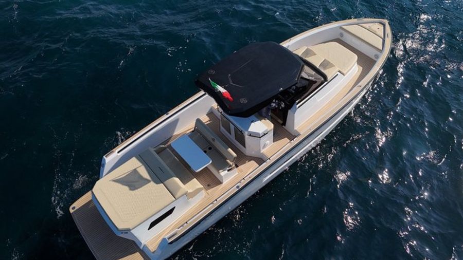 Capri: Private Full-Day Boat Tour From Sorrento or Positano