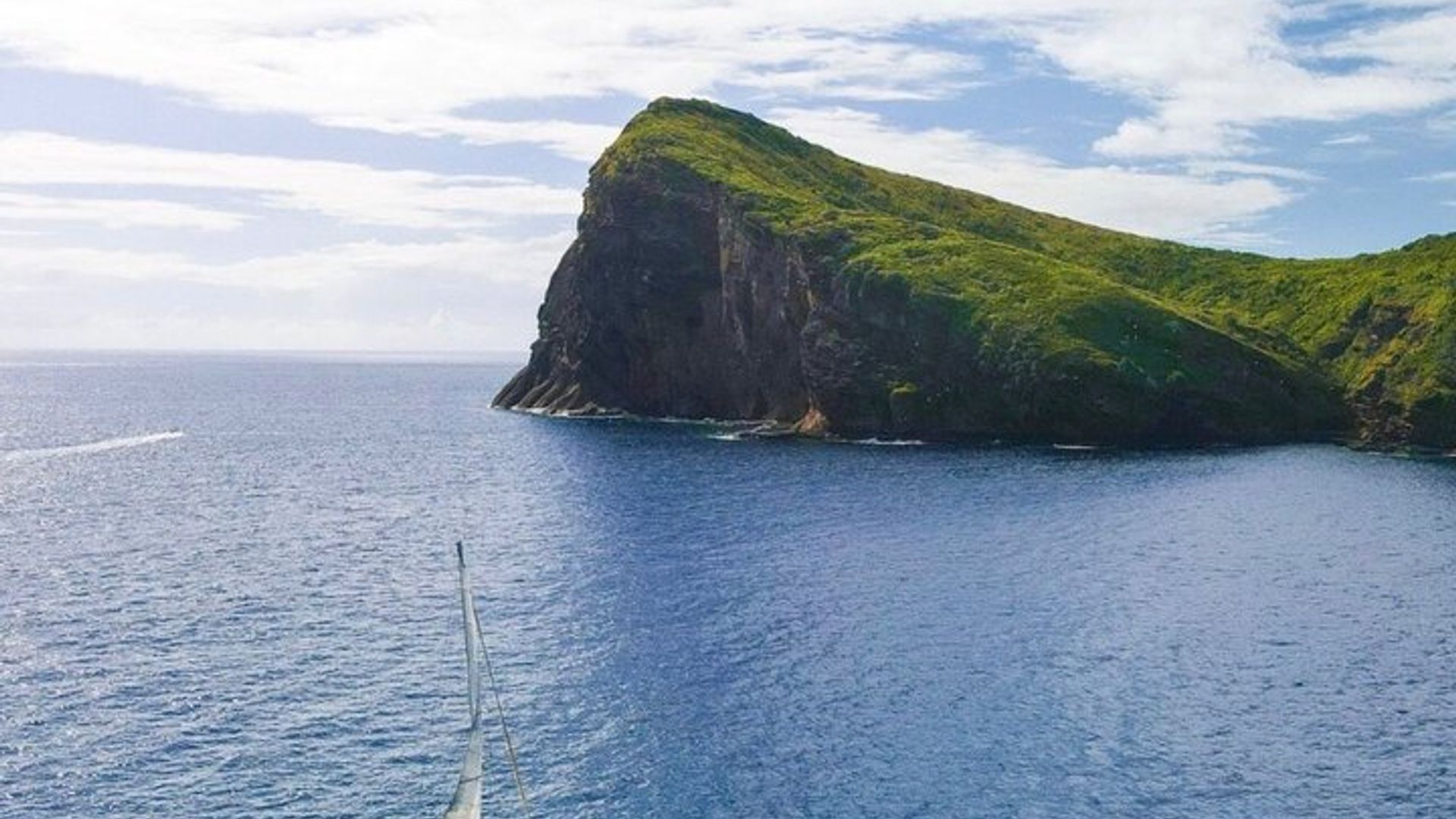 Catamaran to Ile aux Gabriel, Coin de Mire, Ile Plat and Transfer