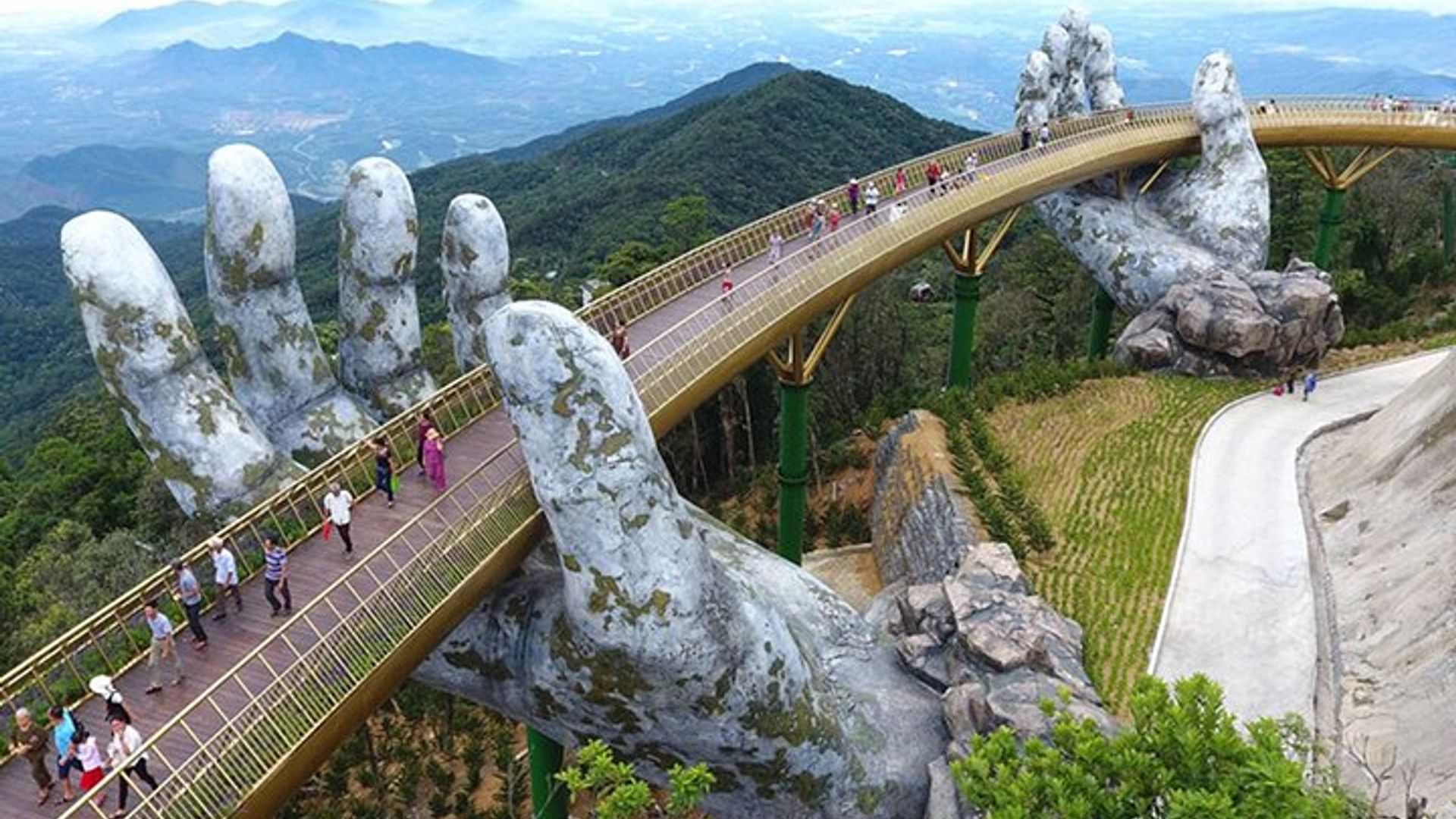 Tour privado a Golden Bridge Bana Hill desde el puerto de Chan May