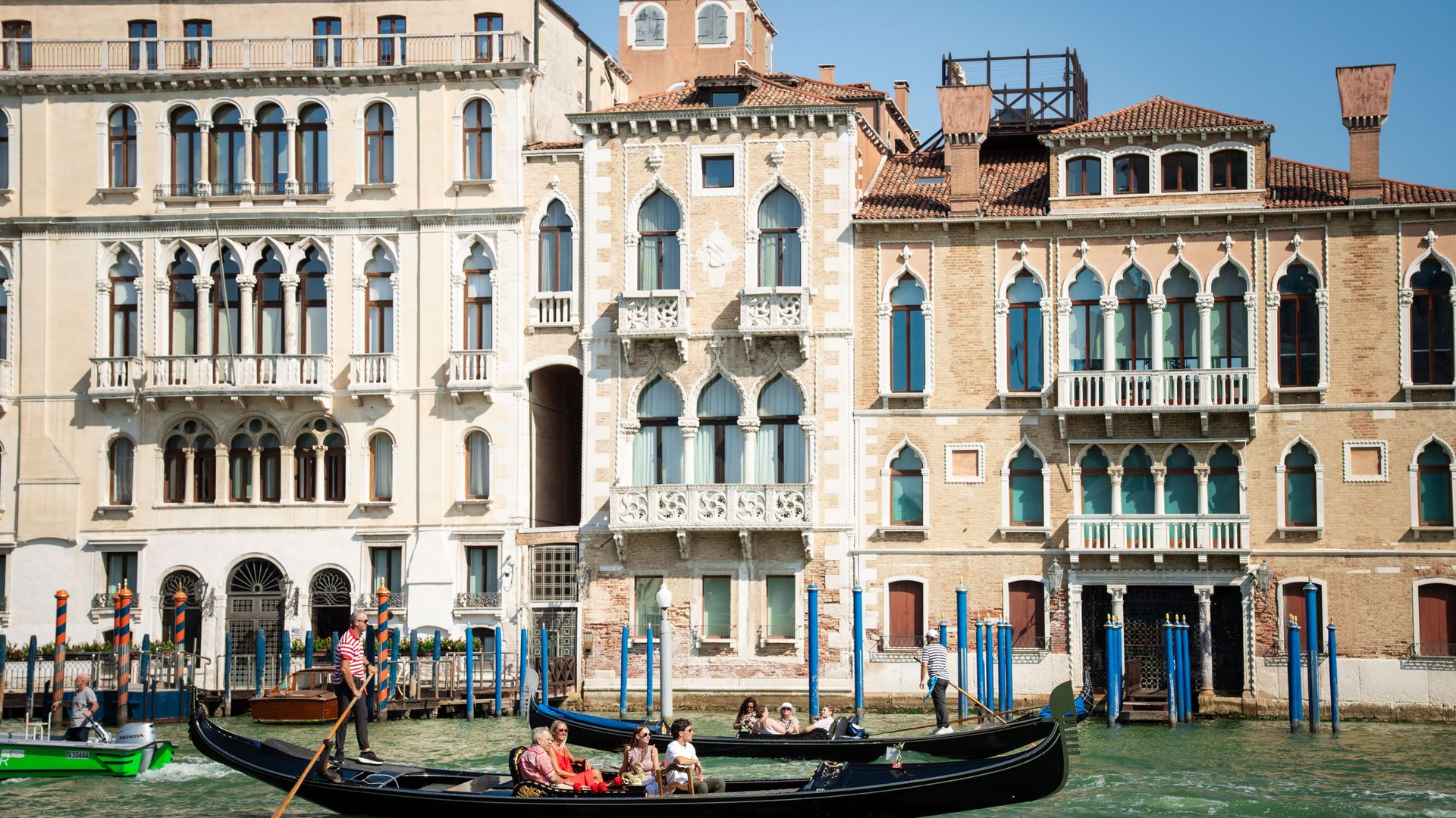 CANAL GRANDE MIT DER GONDEL MIT KOMMENTAR