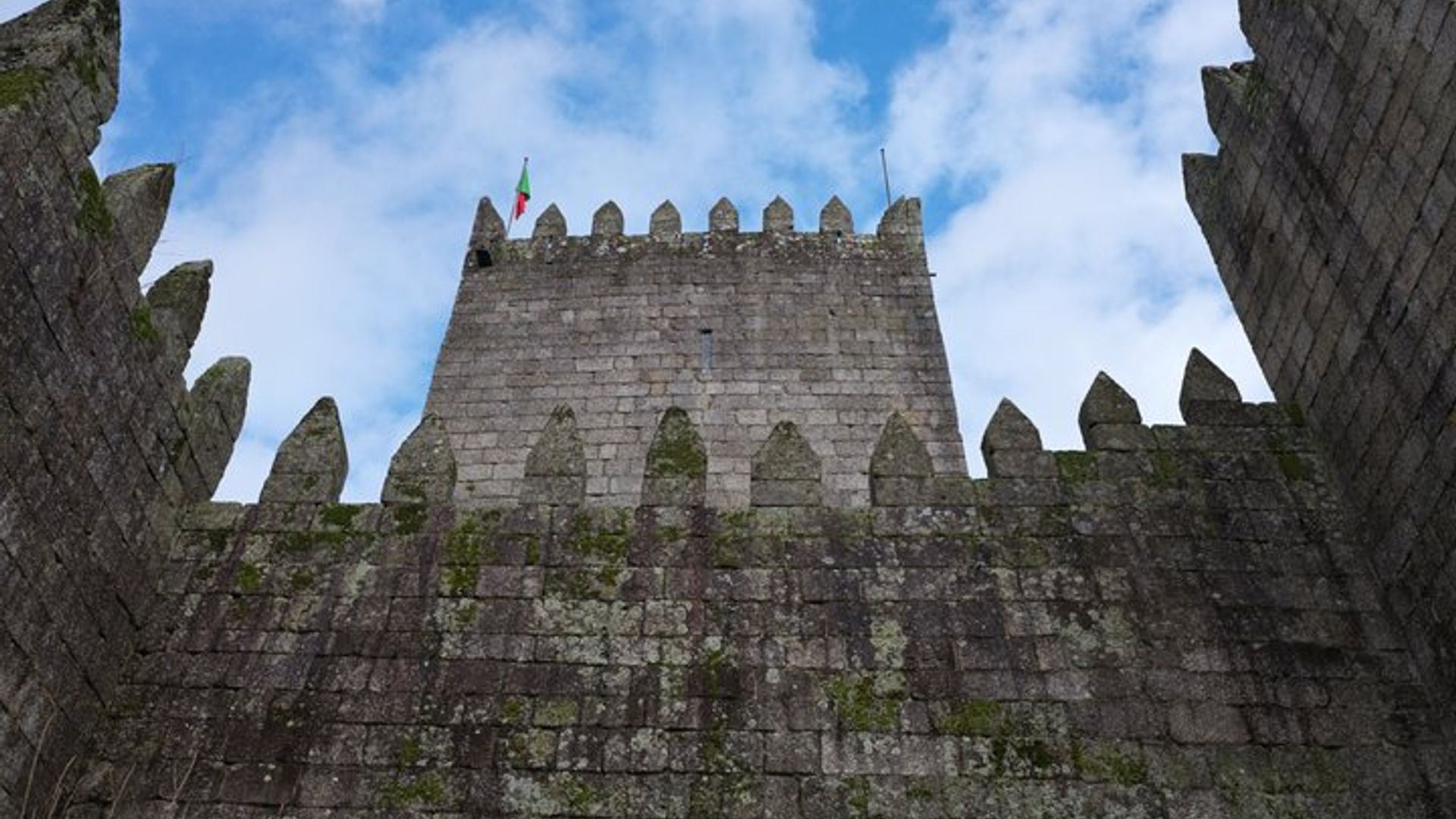 Entrada al Castillo de Guimaraes